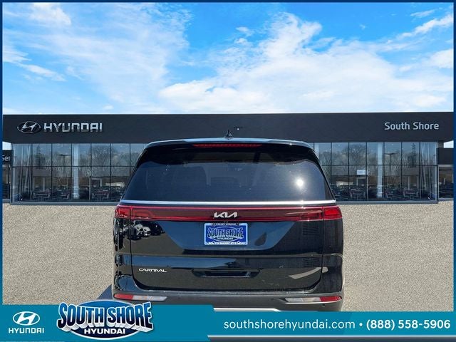 2024 Kia Carnival EX